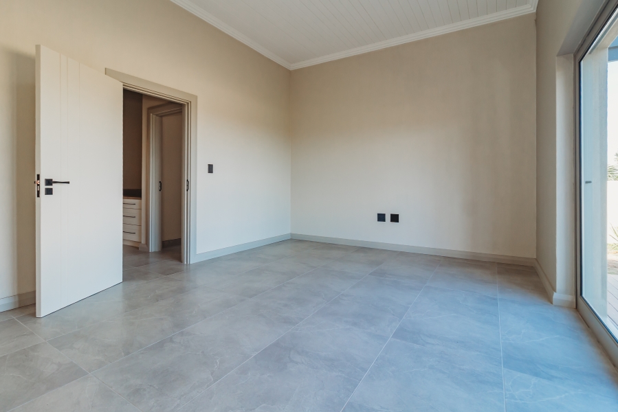 4 Bedroom Property for Sale in Blanco Western Cape